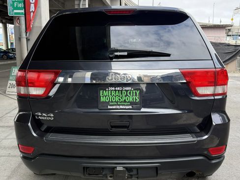 Used 2013 Jeep Grand Cherokee Laredo w/ Laredo E Group image 7
