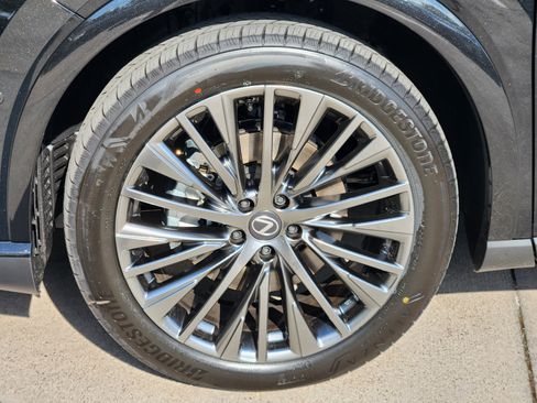 New 2026 Lexus RX 450h AWD image 6