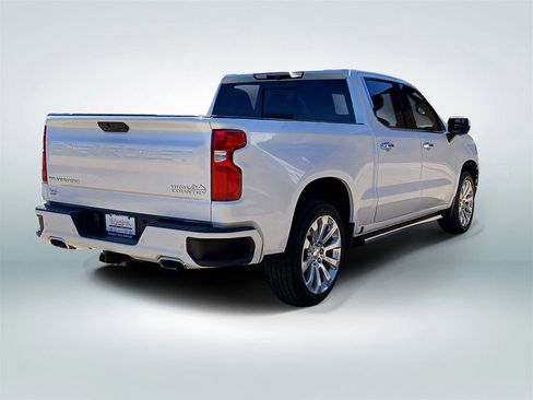 Used 2022 Chevrolet Silverado 1500 High Country image 3