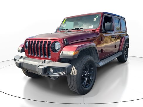 Used 2021 Jeep Wrangler Unlimited Sahara image 3