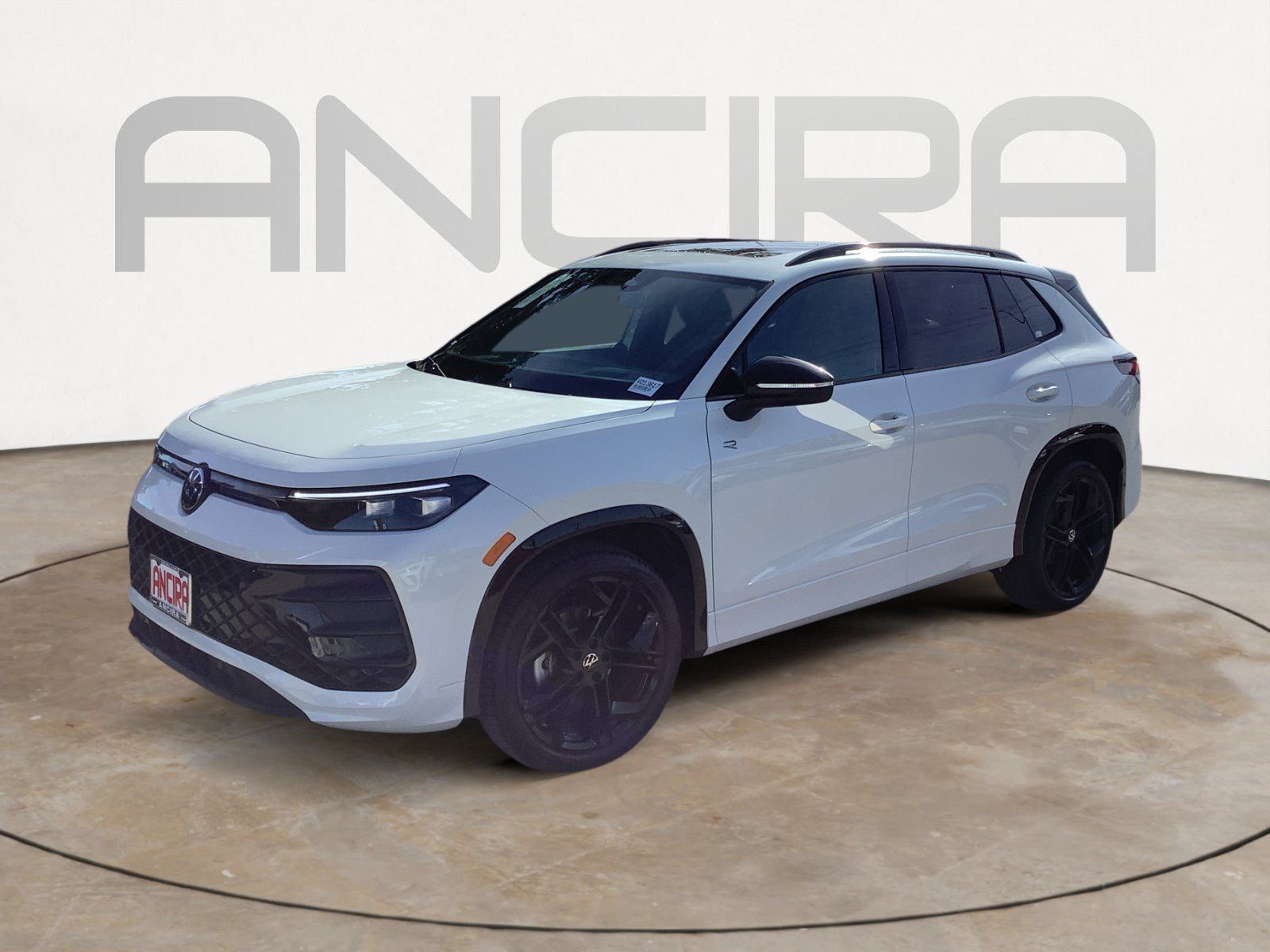 New 2026 Volkswagen Tiguan SE R-Line FWD image 4