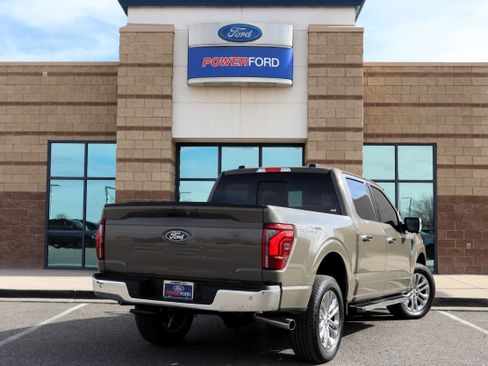 Used 2025 Ford F150 Lariat w/ Equipment Group 501A Mid image 6