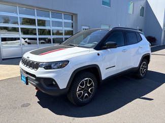 New 2026 Jeep Compass Trailhawk w/ Sun, Sound & Navigation Group AWD/4WD video 1