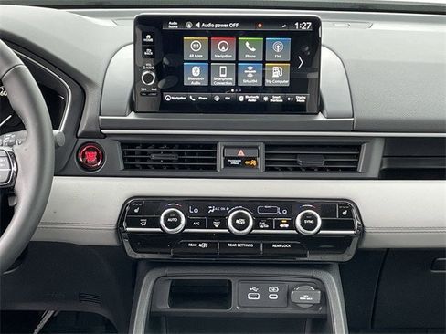 New 2025 Honda Pilot Touring image 16