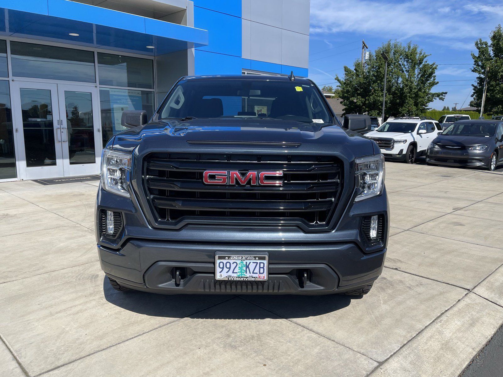 Used 2020 GMC Sierra 1500 Elevation w/ Elevation Value Package AWD/4WD image 8