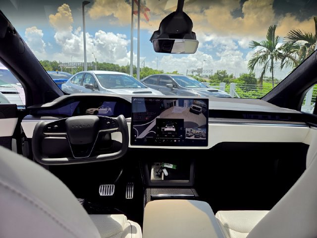 Used 2022 Tesla Model X Plaid AWD/4WD image 28