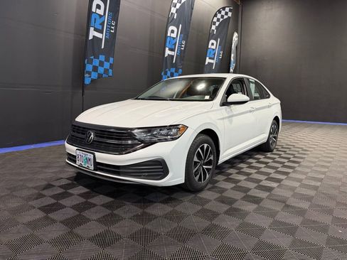 Used 2022 Volkswagen Jetta S FWD image 1