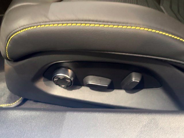 Used 2025 Chevrolet Corvette E-Ray AWD/4WD image 21