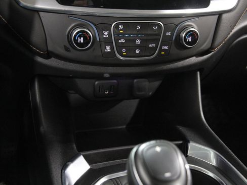 Used 2020 Chevrolet Traverse LS w/ LPO, Black Accent Package image 15