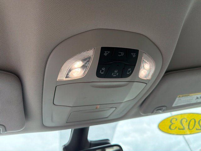 Used 2023 Chrysler Voyager LX FWD image 20