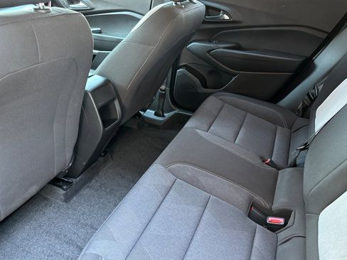 Certified 2024 Chevrolet Trax RS w/ Driver Confidence Package image 12