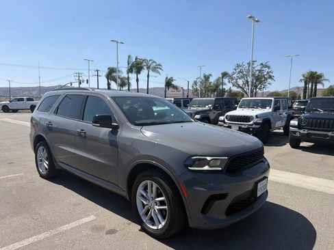 Used 2025 Dodge Durango GT AWD/4WD image 2