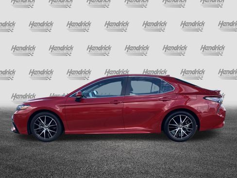 Used 2023 Toyota Camry SE w/ Convenience Package FWD image 7