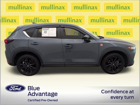 Used 2021 MAZDA CX-5 Carbon Edition image 2