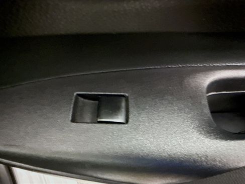 Used 2023 Toyota Corolla LE w/ Carpet Mat Package (TMS) FWD image 30