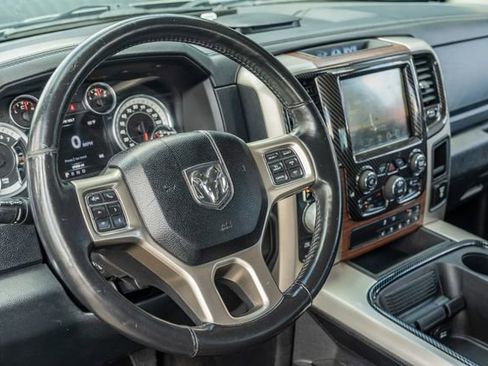 Used 2016 RAM 1500 Laramie w/ Convenience Group image 24