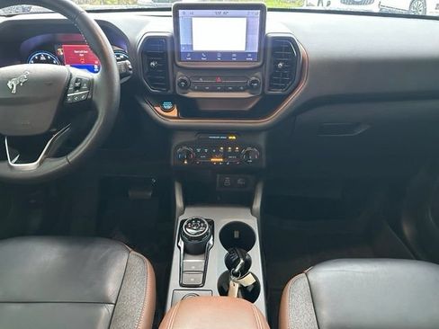 Used 2023 Ford Bronco Sport Outer Banks w/ Tech Package AWD/4WD image 17