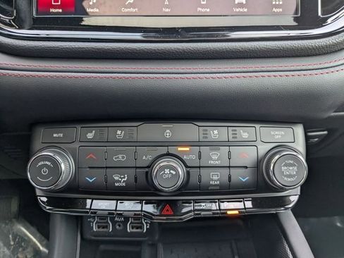 New 2026 Dodge Durango GT image 11