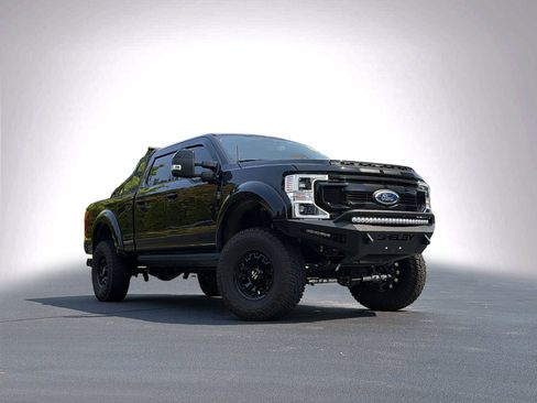 Used 2021 Ford F250 Lariat w/ Lariat Ultimate Package AWD/4WD image 2