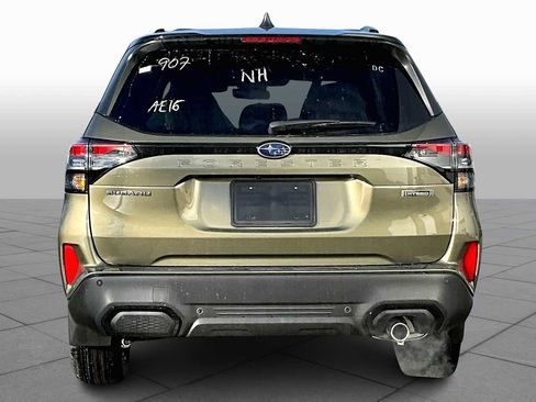 New 2025 Subaru Forester Touring image 4