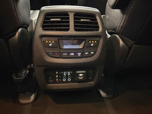 Used 2017 Honda Pilot Elite image 27