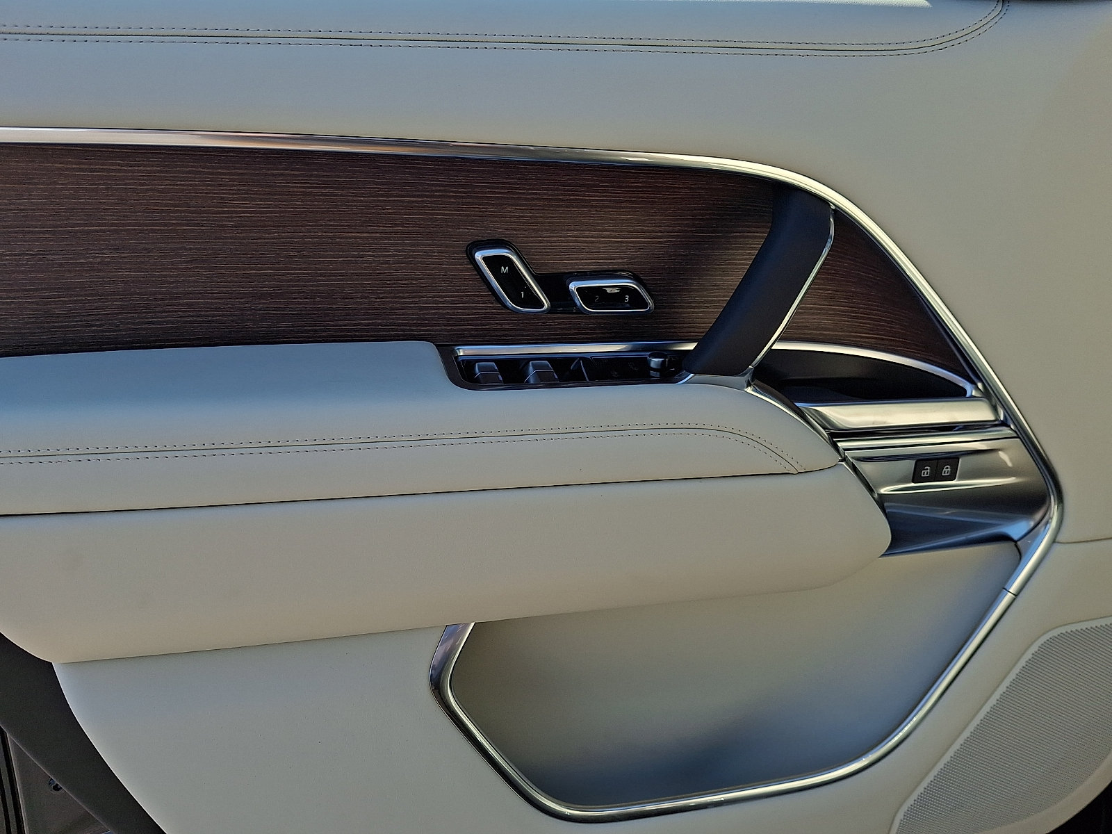 New 2027 Land Rover Range Rover SE AWD/4WD image 10