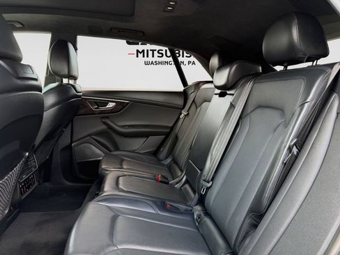 Used 2023 Audi Q8 Prestige AWD/4WD image 9