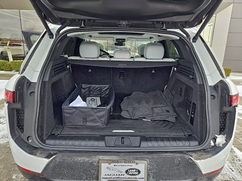 Used 2023 Land Rover Range Rover Sport SE image 18