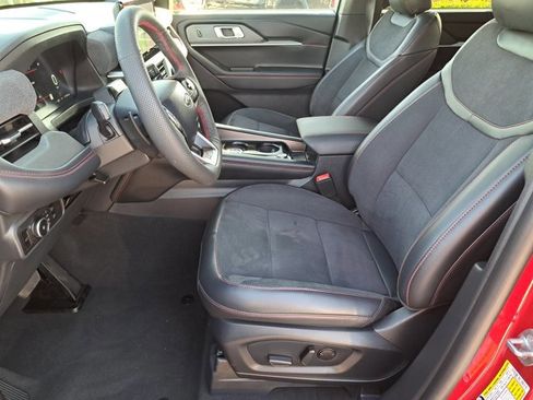 Certified 2025 Ford Explorer ST image 20