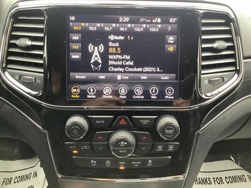 Used 2019 Jeep Grand Cherokee Limited AWD/4WD image 19