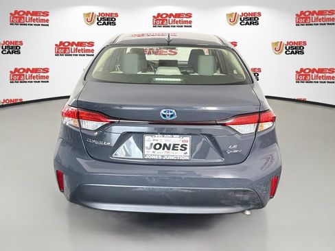 Used 2025 Toyota Corolla LE w/ LE Premium Package FWD image 14
