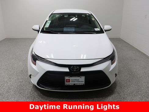 Certified 2025 Toyota Corolla LE image 3