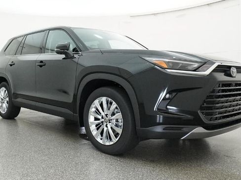 New 2026 Toyota Grand Highlander AWD image 29