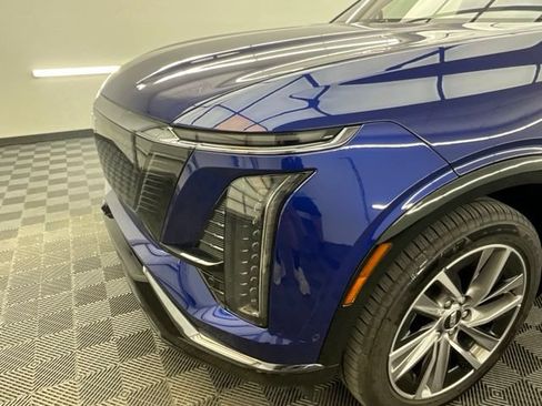 Used 2026 Cadillac Vistiq Sport w/ LPO, Floor Liner Package AWD/4WD image 28