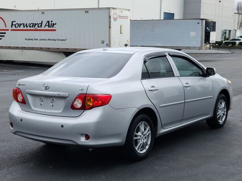 Used 2009 Toyota Corolla LE image 4