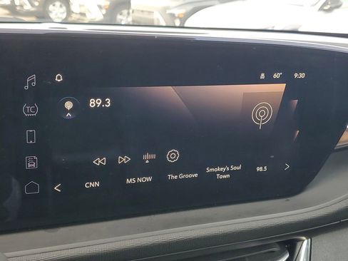 Used 2025 Buick Envista Preferred image 23