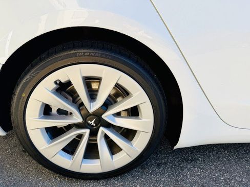 Used 2022 Tesla Model 3 Long Range image 17