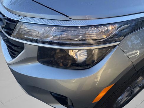 Used 2024 Kia Seltos LX image 6