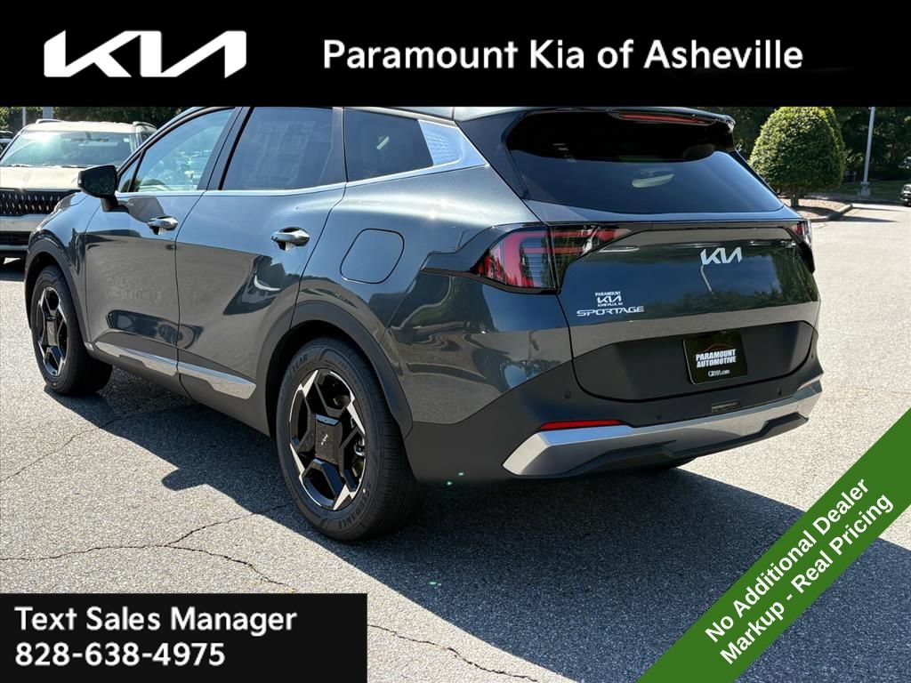 New 2026 Kia Sportage EX FWD image 4