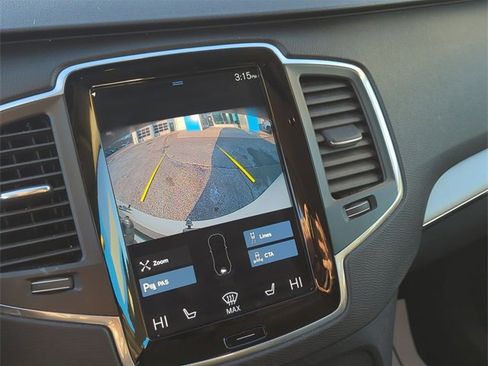 Used 2022 Volvo XC90 T5 Momentum w/ Climate Package image 15