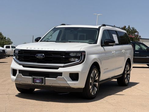 Used 2026 Ford Expedition Max Platinum w/ Driver's Package AWD/4WD image 8
