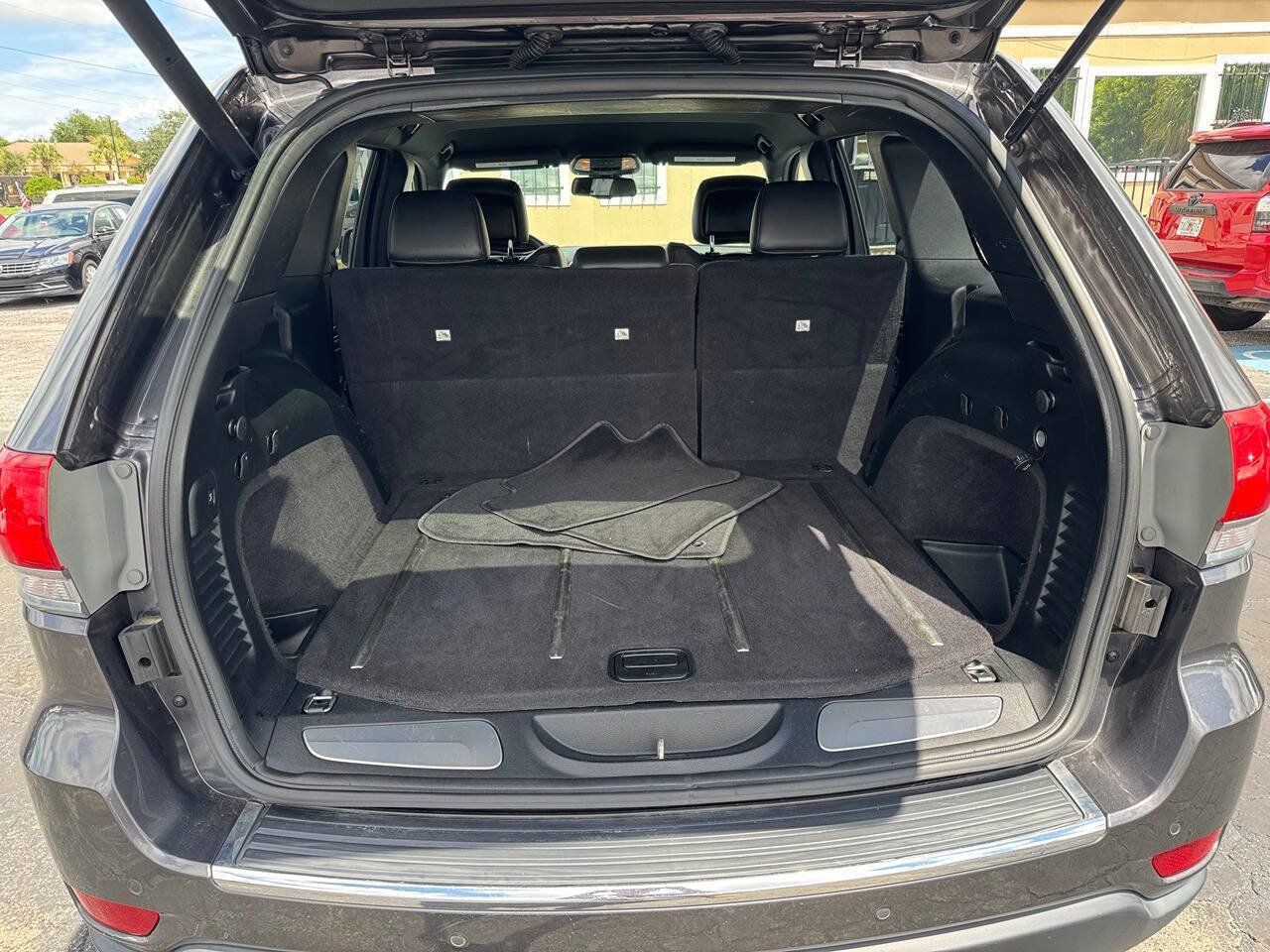 Used 2015 Jeep Grand Cherokee Limited w/ Trailer Tow Group IV AWD/4WD image 10