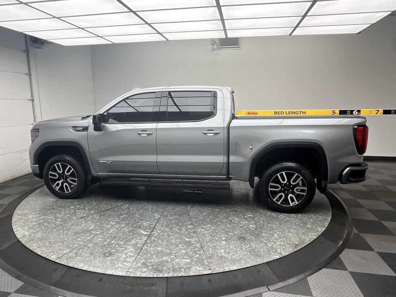 Certified 2023 GMC Sierra 1500 AT4 w/ Technology Package AWD/4WD image 3
