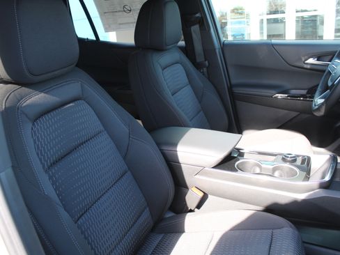 New 2026 Chevrolet Equinox LT w/ Midnight Edition image 15