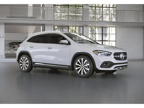 Certified 2022 Mercedes-Benz GLA 250 4MATIC image 13