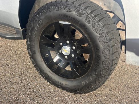 Used 2018 Chevrolet Tahoe LT AWD/4WD image 6