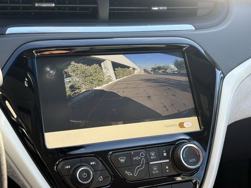 Used 2020 Chevrolet Bolt LT image 15