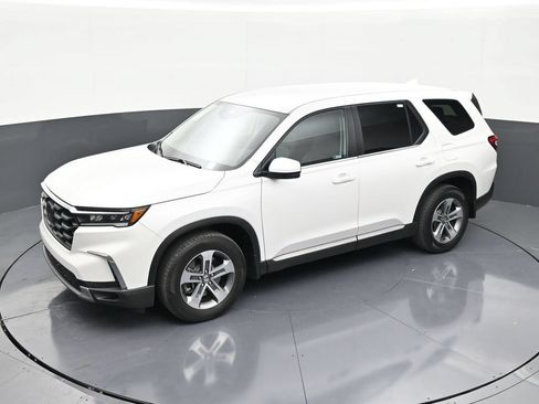 Used 2024 Honda Pilot EX-L image 12