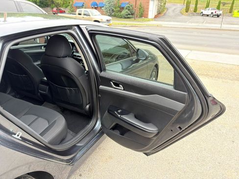 Used 2021 Kia K5 LXS FWD image 17
