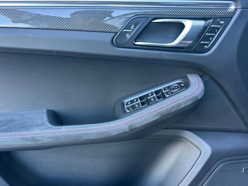 Used 2024 Porsche Macan GTS image 12